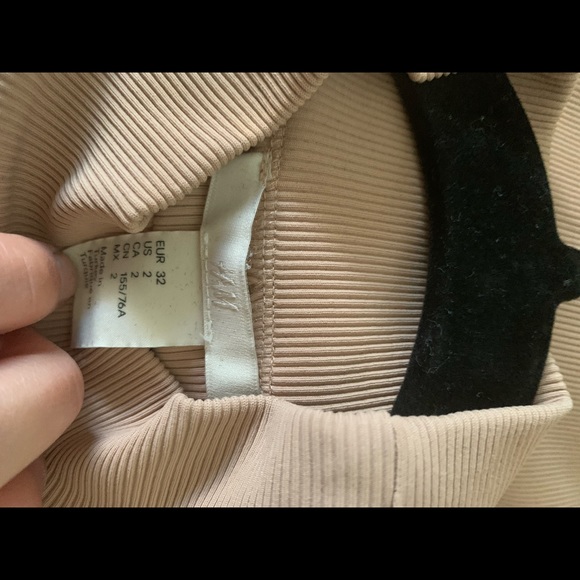 H&M Mock-Neck Ribbed Long-Sleeve Mini Dress - Picture 4 of 4